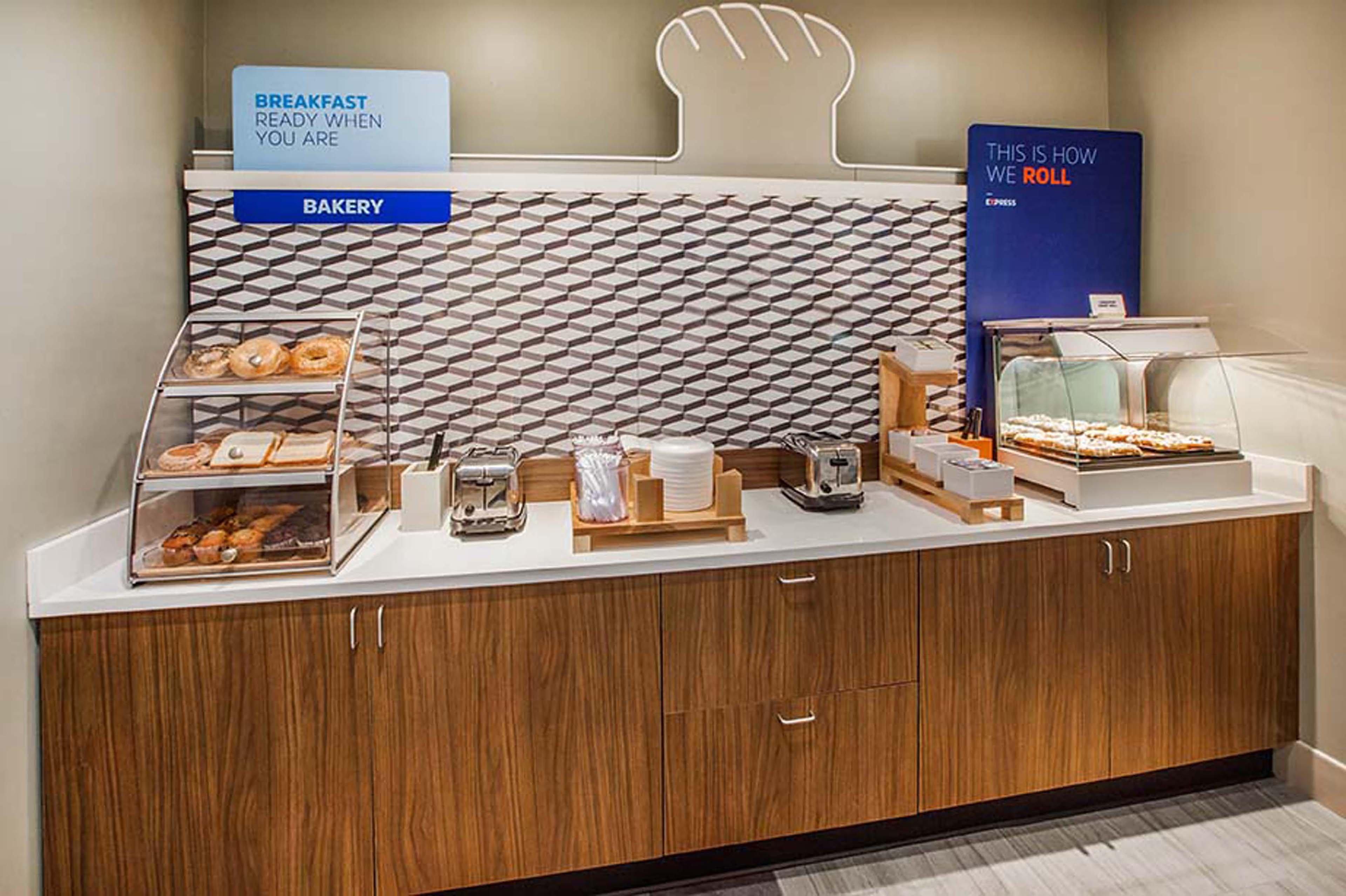 Holiday Inn Express & Suites Coldwater By Ihg Extérieur photo